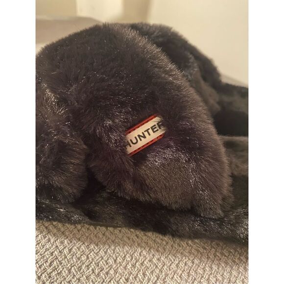 HUNTER BLACK FAUX FUR FLATFORM SLIDES - Picture 3 of 10